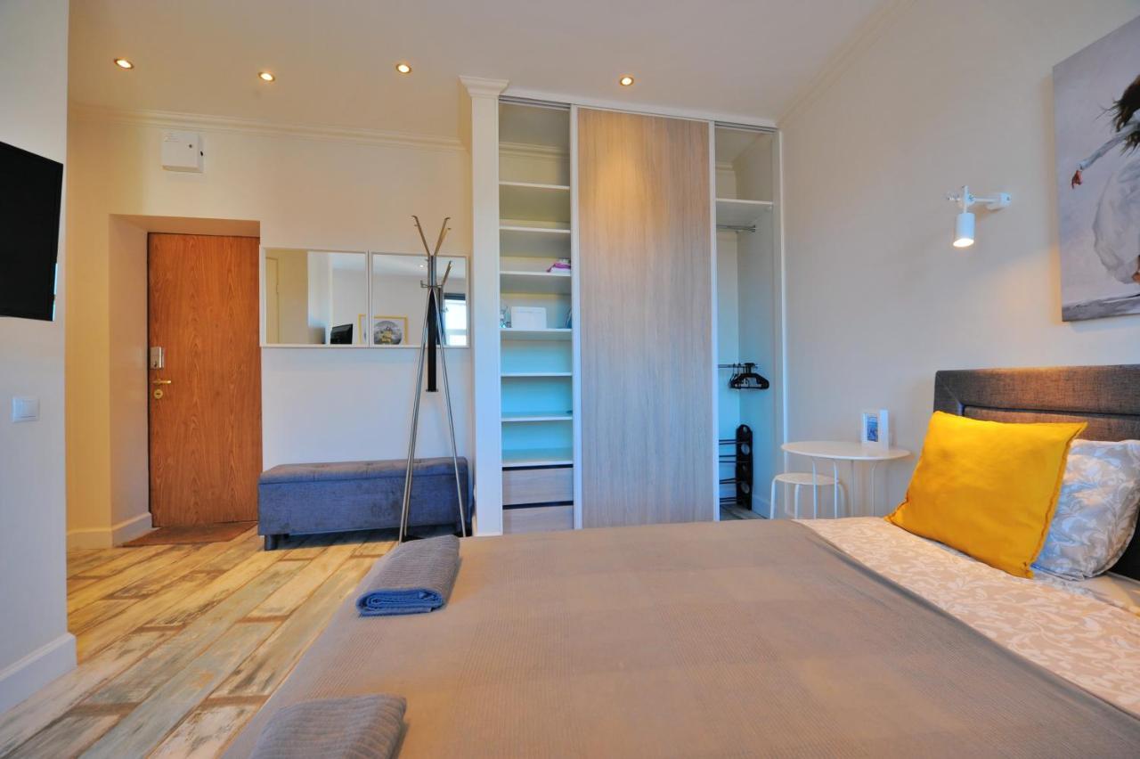 Gertrudes Residence Stay In Light-Filled Studio Apartment In Central リガ エクステリア 写真